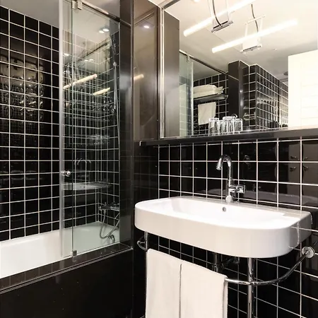 Hotel Europark 3*