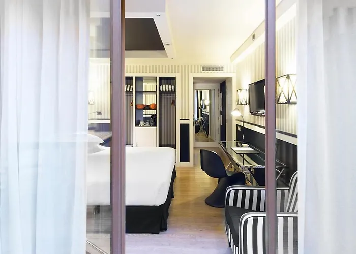 Hotel Europark 3*